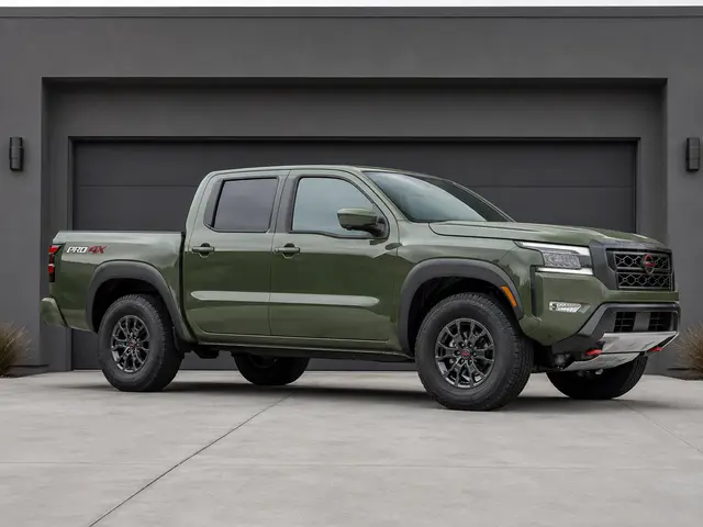 Nissan 2025 Frontier PRO-4X, library starting image