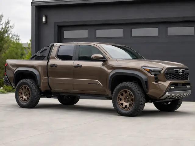 Toyota 2025 Tacoma Trailhunter, library starting image