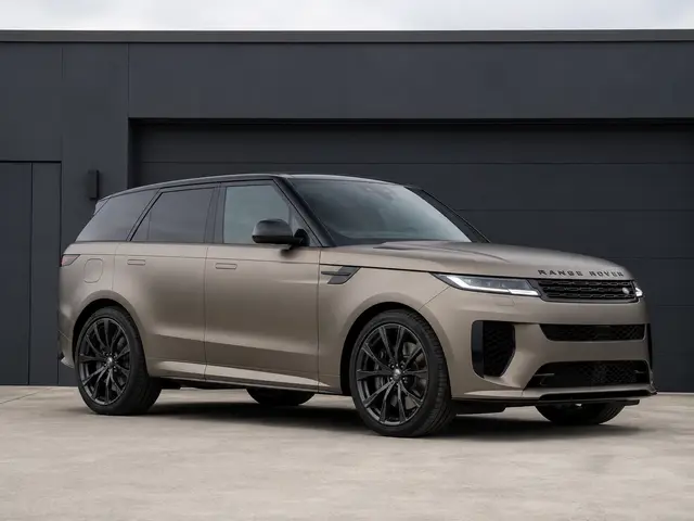 Land Rover 2026 Range Rover Sport SV Carbon, library starting image